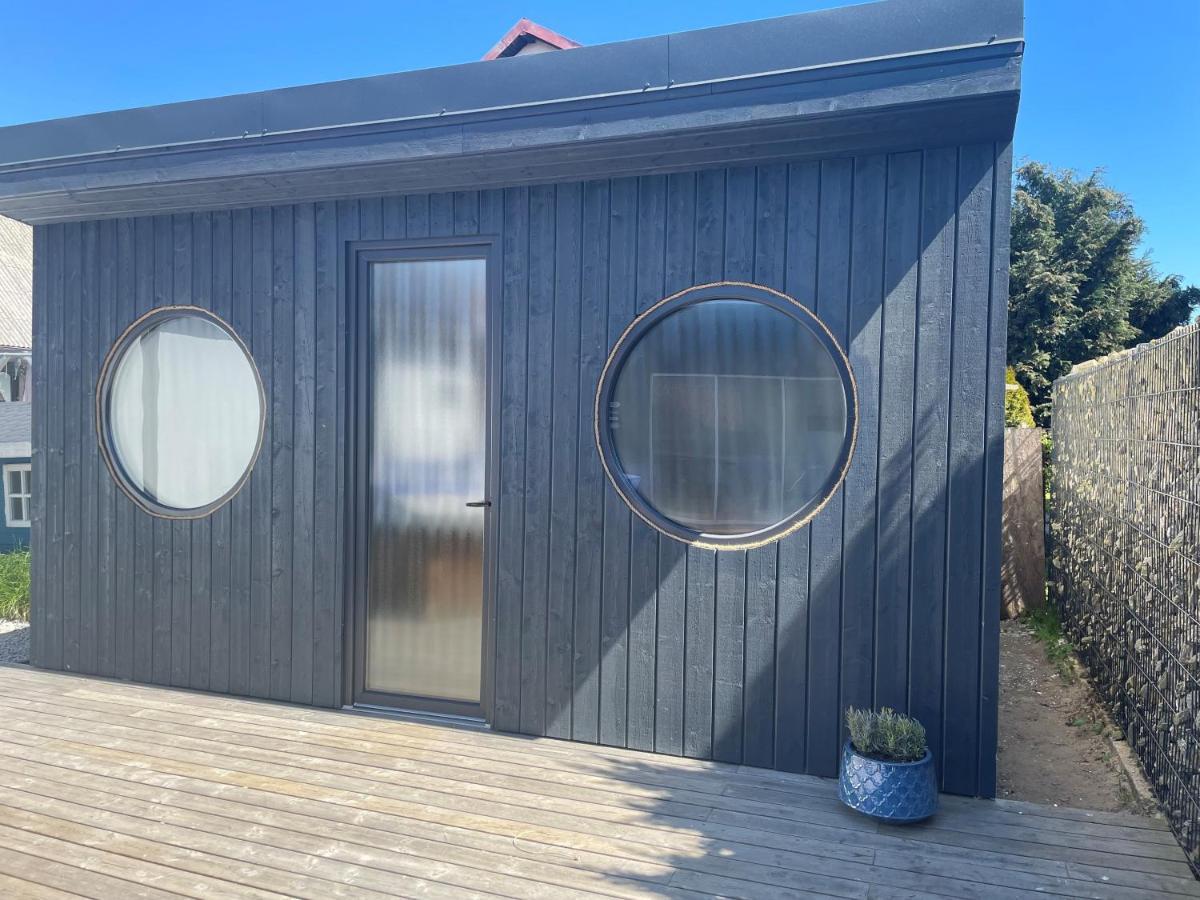Trzy Rybki - Belona Dom Z Basenem I Jacuzzi Villa Puck Exteriör bild