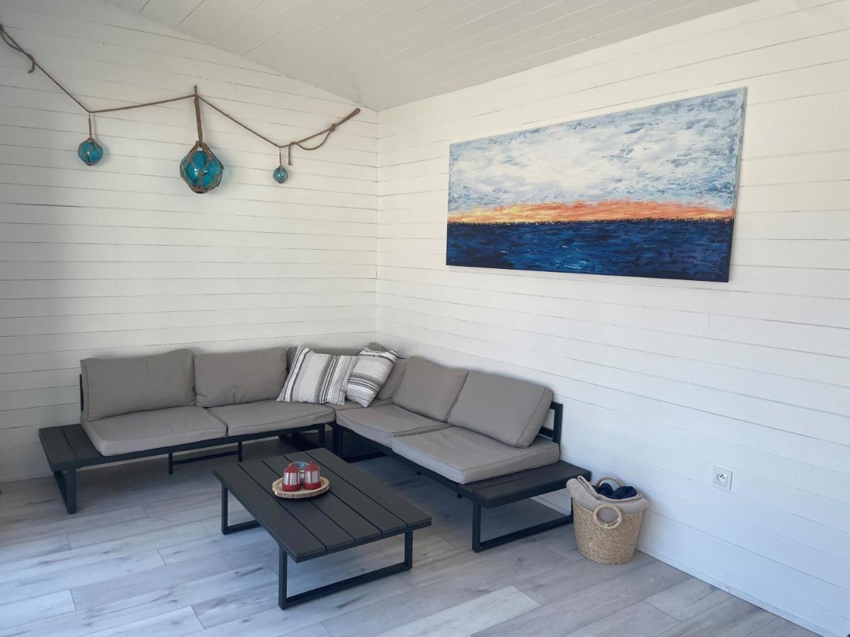Trzy Rybki - Belona Dom Z Basenem I Jacuzzi Villa Puck Exteriör bild